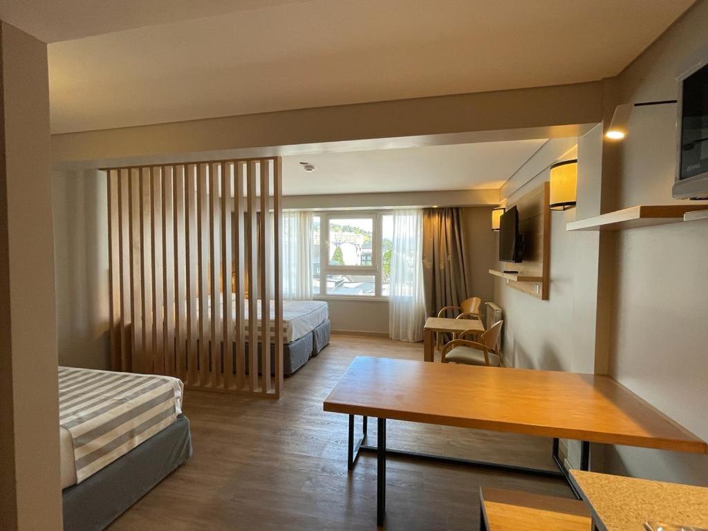 Hotel Ayres Del Nahuel San Carlos de Bariloche Bagian luar foto