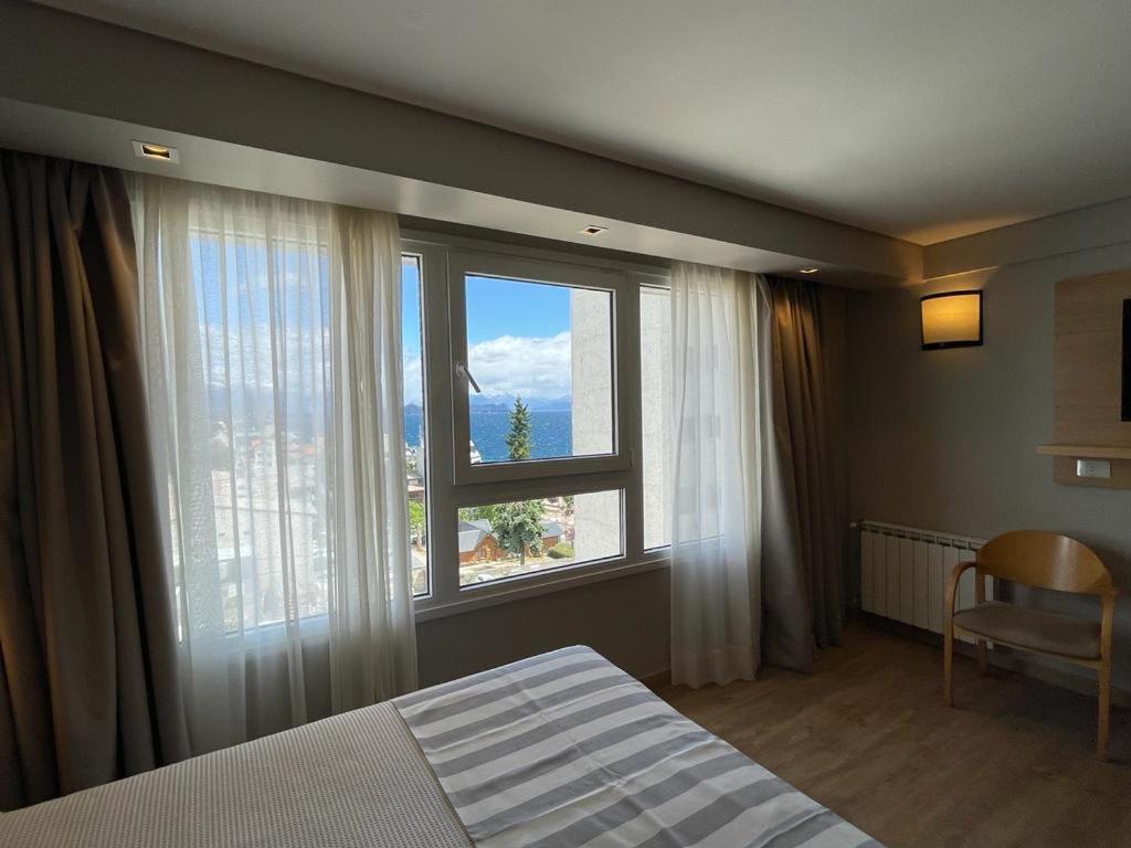 Hotel Ayres Del Nahuel San Carlos de Bariloche Bagian luar foto